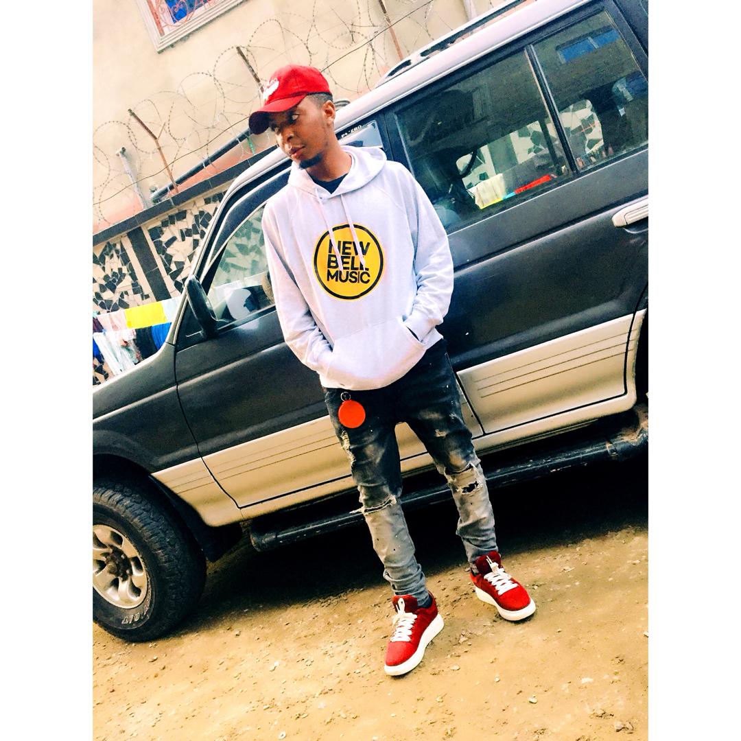 liino6ix's tweet photo. When jovi be call me I be dey for small C yi chantier do work manerve....@Contri_Boy @JoviLeMonstre @PiusBery .. tata answer the call like moses answer God yi call ☄ https://t.co/V77Q4zCFMz