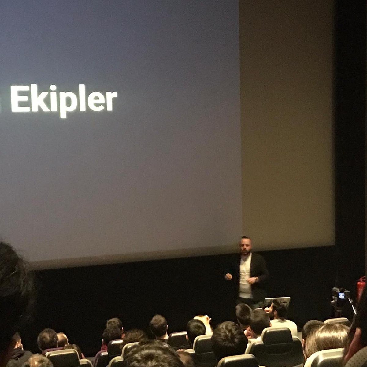 oguzhanaslan's tweet photo. Bu hafta ilk kez duzenlenen Hepsitech etkinliginde, gerceklestirdigimiz Micro Frontends donusumunu anlatik. @hepsiburada https://t.co/SqgCAKoqgs