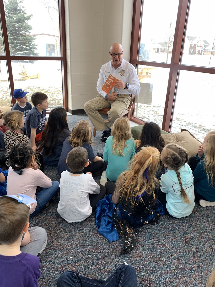 librarytce's tweet image. Firefighters are readers too! Chief Steve Orusa shared “This Book Just Ate My Dog” with @MrsOchiengTCE @Hamilton2TCE #TCEcardinals today for our #ReadAcrossAmerica celebration! @FishersFireDept @FishersIN #TCEreads
