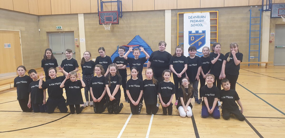 MissMcCallum19's tweet photo. A fantastic performance today P6/5! You should all be very proud of yourself after this week but particularly your sharing today! #proudteacher #MaxInTheMiddle #sharinglearning https://t.co/XWKAi5LTPA