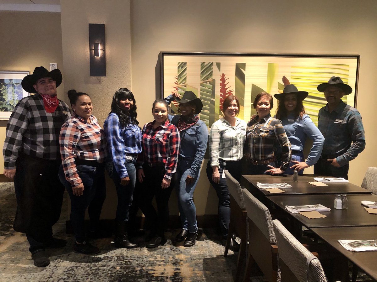 CarinHagberg's tweet photo. Shout out to the Rotary House Dining Room 🍽 staff for showing up in style on Go Texas Day 🐴⁦⁦@MDAndersonNews⁩⁦@ppisters⁩ ⁦@TaddPullin⁩⁦@TomRahlfsMD⁩ ⁦@AshleyVMcDonald⁩ https://t.co/etfhNGBLxQ