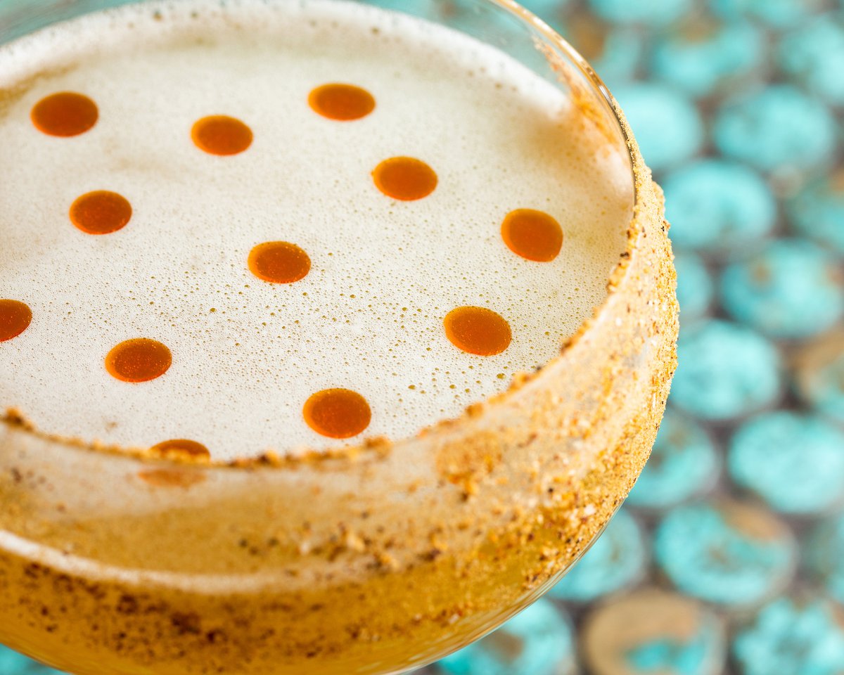 Shaking up the flavors from the trompo and serving them up! Coctele al Pastor | Mezcal, Pineapple Jalapeño Shrub, Carpano Antica, Lime Juice, Macha Chile Oil, Sal de Gusano. Cheers! #buenprovecho #LaCalenda