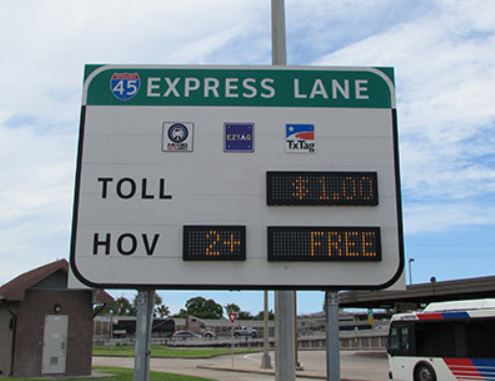 Gail_HPM's tweet photo. Big changes are on the way for drivers who use @METROHouston HOV lanes. Tolls are also going up for single-occupancy drivers. We'll look at the reason for the changes, this afternoon during @npratc on @HoustonPubMedia News 88.7 #hounews #traffic https://t.co/uliYPufybA