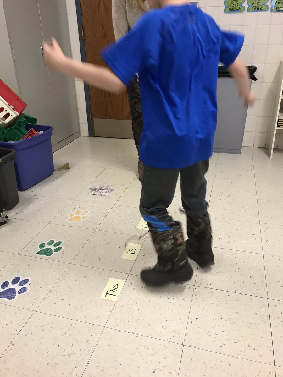 CynthiaSchwind's tweet image. Taking it from gross motor to fine motor in Mr.Pollock’s class! #GCSDgrowsreaders  @GreeceCentral @Pinebrookgcsd @PettiferSuz @foxpine66