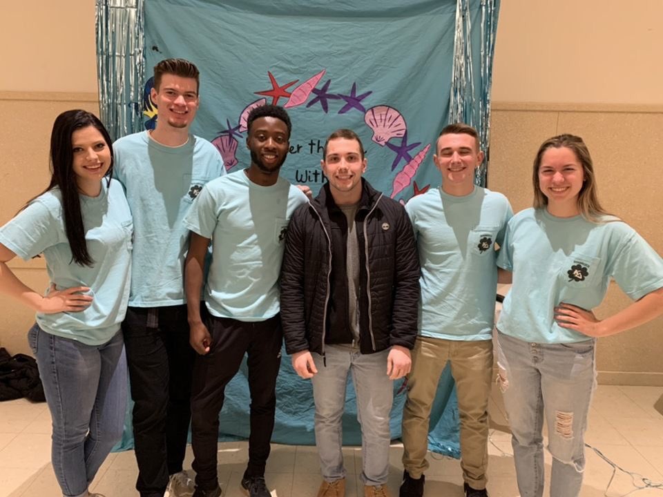 Huge thank you to the beautiful ladies of <a href="/EIUKappaDelta/">Kappa Delta</a> for having us at their Shamrock philanthropy events! It was a fun week☘️