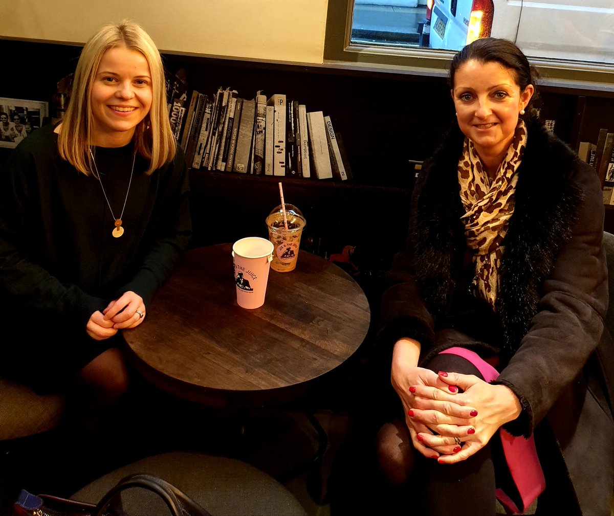 VictoriaCEOCIOB's tweet photo. Lovely to meet with @Laurawebs2 today rising @RTPIPlanners star with @BeCentralBeds @WiPlanningSMids &amp; discuss #planning #planners #resourcing #publicsector #resourcing #collaboration #diversity #futuretalentpipeline #TotalPlanning https://t.co/6oTKMe7tUa