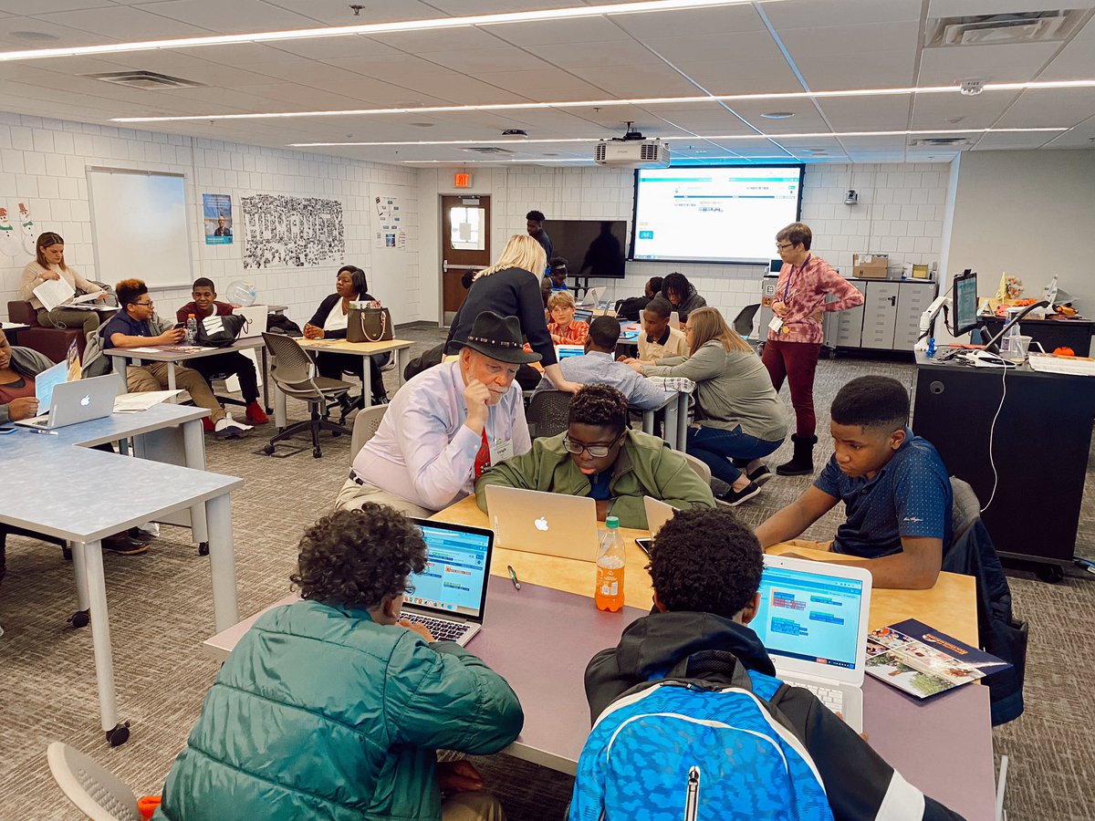 miss__specht's tweet photo. Loved getting the chance to help student learn coding and helping them create their own dance party at the African American Child Read-In! #AAC20 https://t.co/pK2FL8BIwH