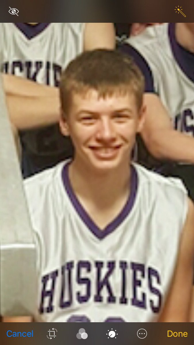 AlbanyBoysBball's tweet photo. Last regular season home game tonight for our 2 seniors. Look at how happy these youngsters are to be managing and playing a game tonight! I’m going to miss Cam’s defense and Paige’s ability to have a new pack of gum every game #huskiehoops #purplepride https://t.co/ywuwJ59IaY