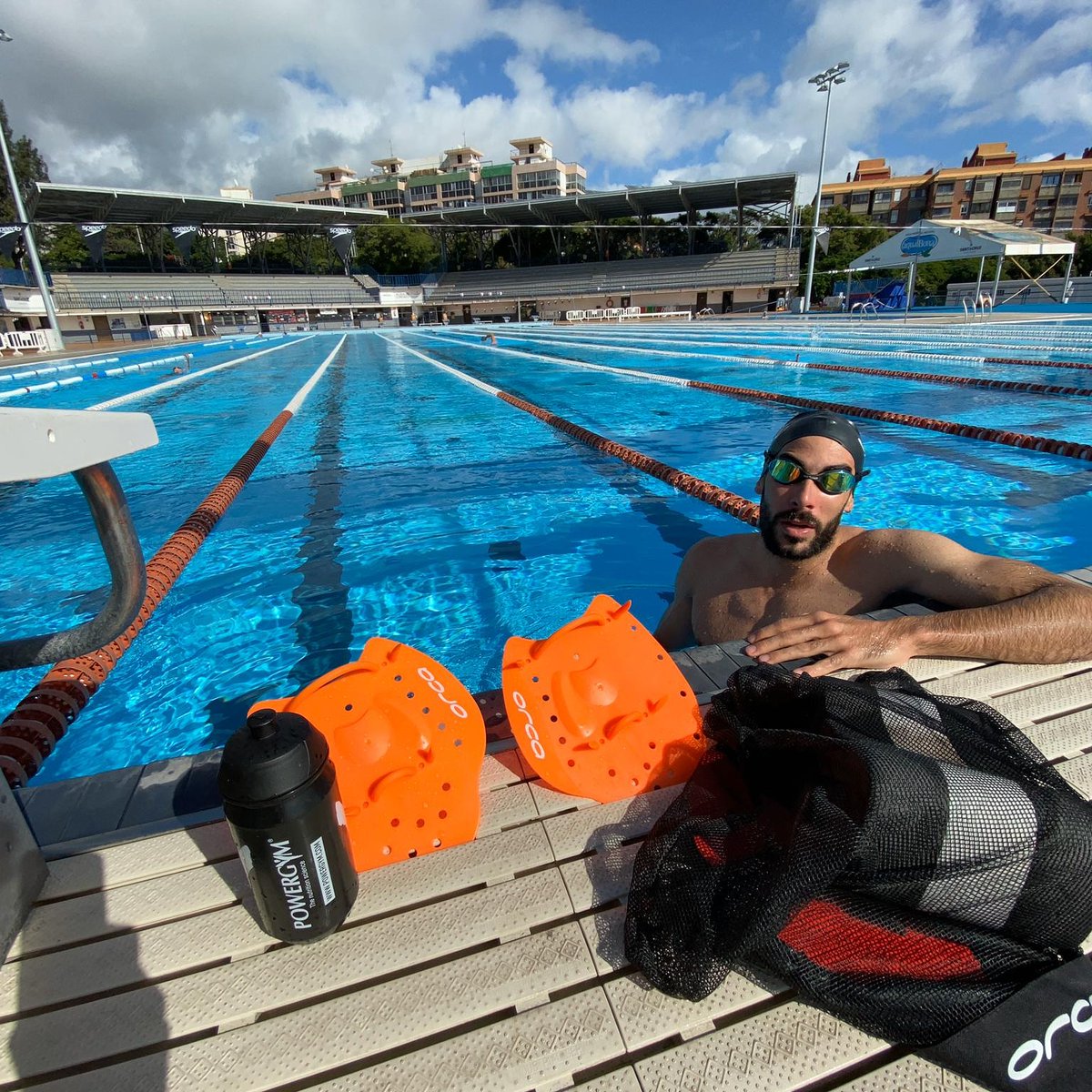 VicenteHdezC's tweet photo. Empty lane, full swing.
.
.
.
#Triathlon #Isopower
@PowerGym_Nutrit
@orcasportswear https://t.co/oeocih8HR0
