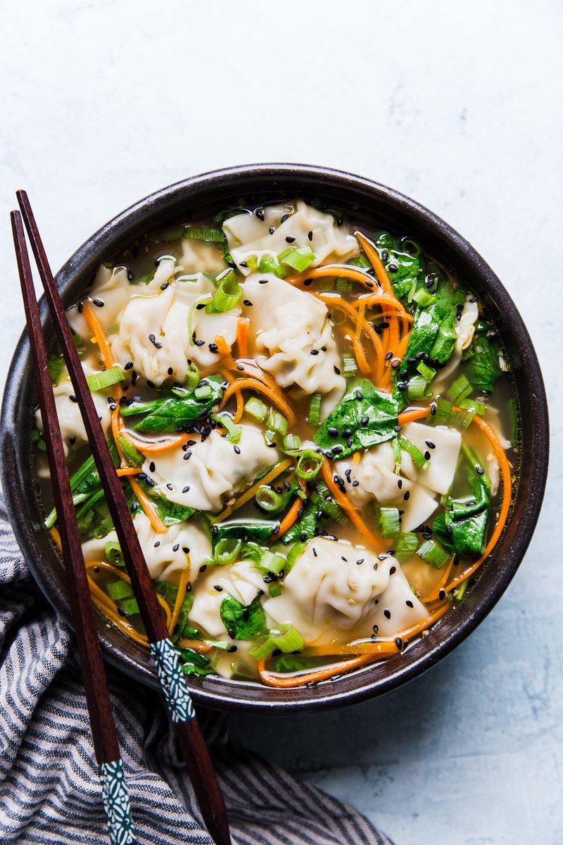 vegetable dumpling soup
