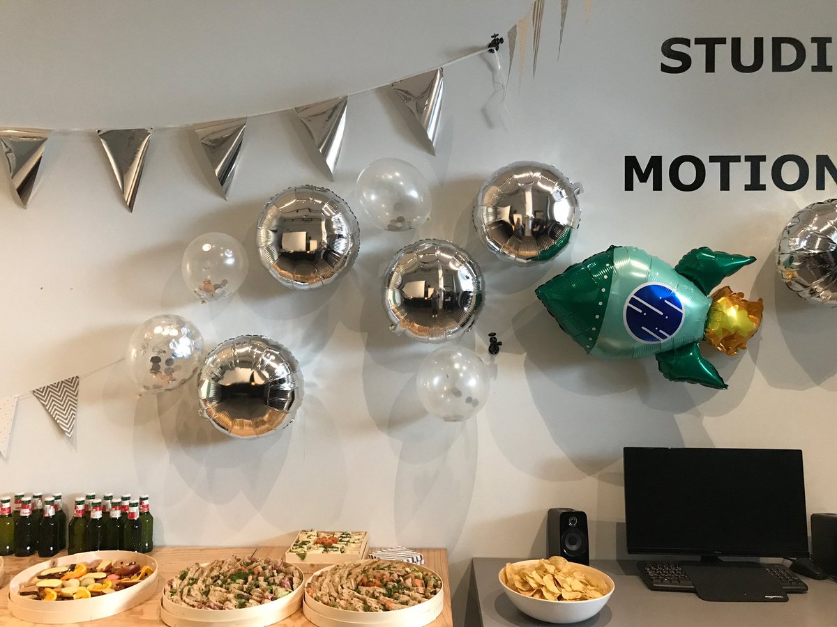 Nad_Alves's tweet photo. 4 mentions spéciales ont aussi été attribuées aux étudiants @ECV_Digital_Bdx au #HackForGreenImpact & des 🎁@MagneticBx
🎖Proposition tech
🎖Modèle de marque
🎖Design
🎖UX
🔜 A suivre, en attendant fin du #Thread #ecvdigitalbordeaux #webresponsable et place au cocktail 🥂🥳🥂 https://t.co/8m3pe1FlrO