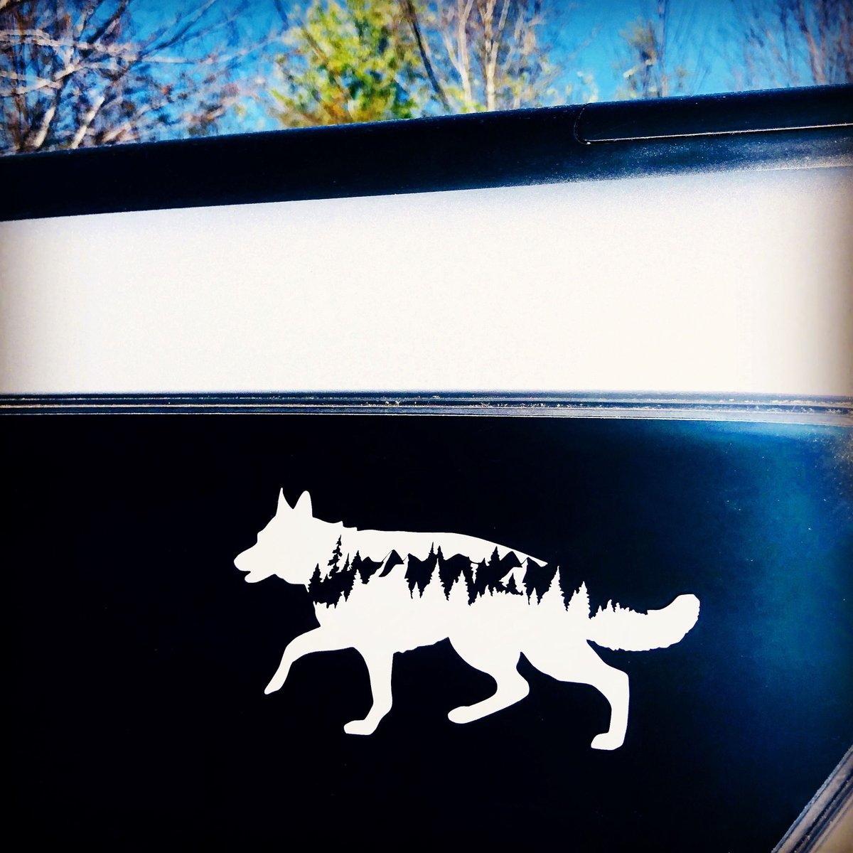 BlackShepherdGr's tweet photo. Can't think of a better way to welcome the weekend than by showcasing one of our newest decals! Check out our Northwest GSD decal at https://t.co/kT2vlAJi7A! 🏔️#happyfriday #helloweekend #northwest #pacificnorthwest #pnw #mountains #gsd #germanshepherd #blackshepherdgraphics https://t.co/BErNqmMFe1