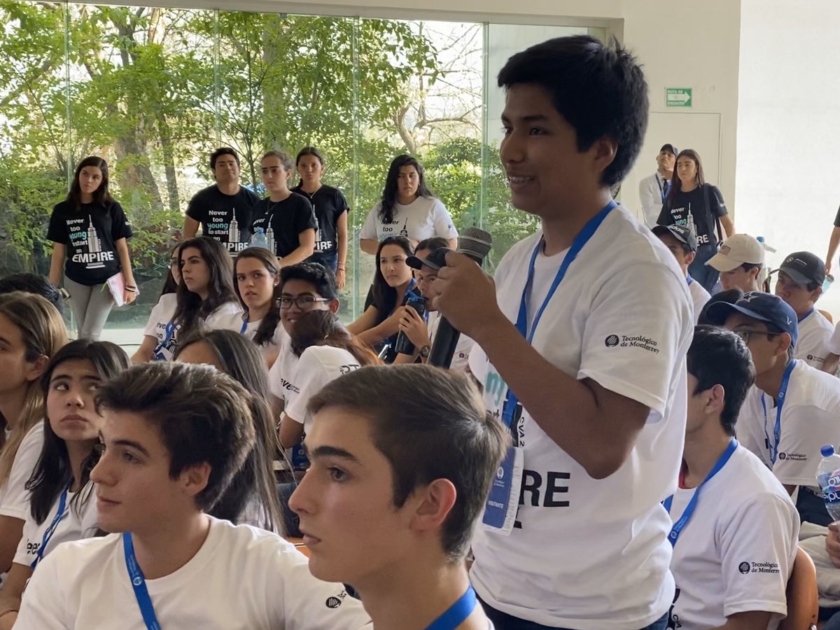 TECcampusCVA's tweet image. “La mayoría de los problemas pueden ser abordado por el emprendimiento y pueden ser solucionados por jóvenes como nosotros.” 🚀 

Emiliano Iturriaga, nos platica cómo #Rutopía conecta a viajeros con una red de anfitriones en comunidades rurales.