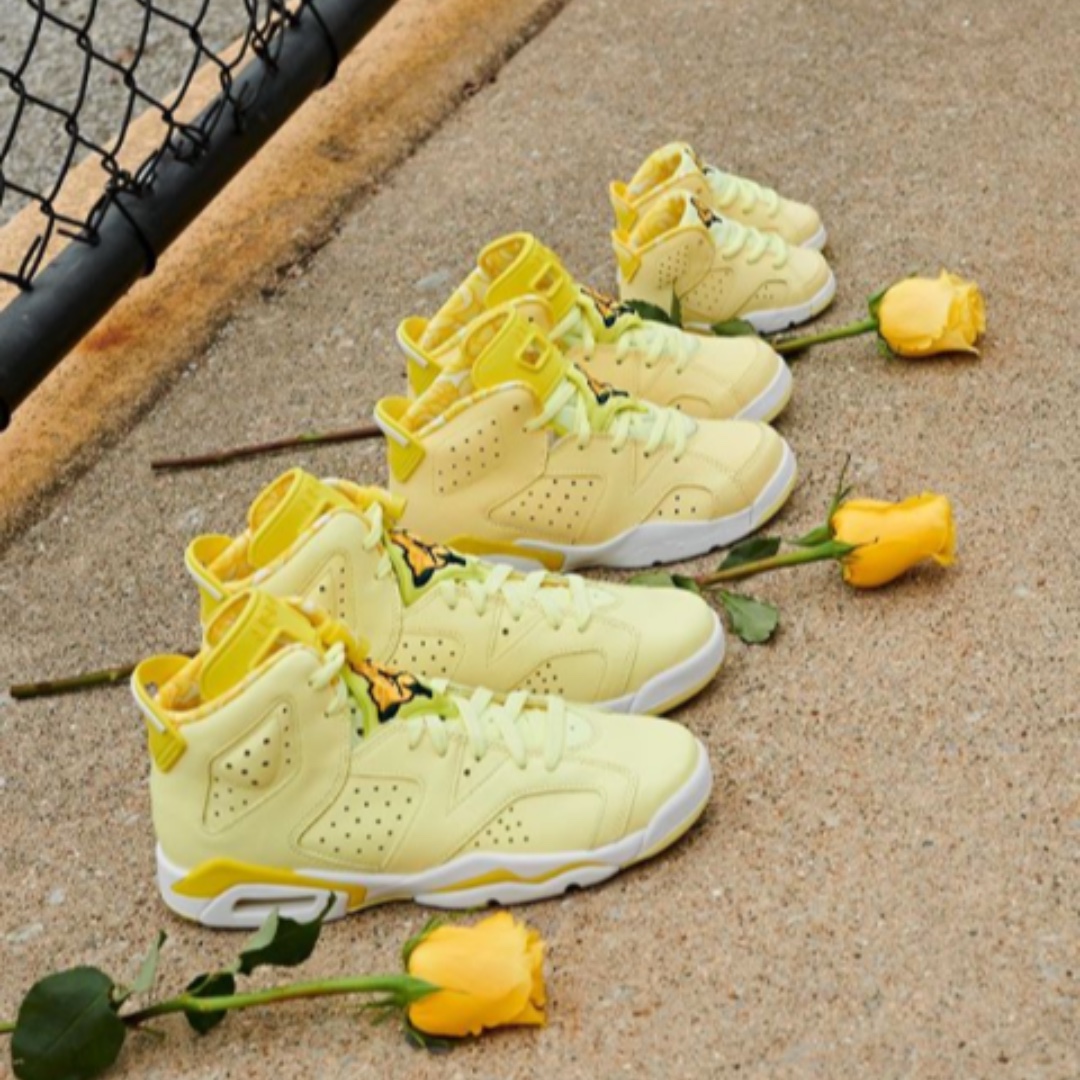 kentuckyoksmall's tweet photo. It's almost Friday night! Make sure to get the proper footwear and clothing for your plans tonight. Foot Locker is always a good choice to get both https://t.co/VtlVeWBU23