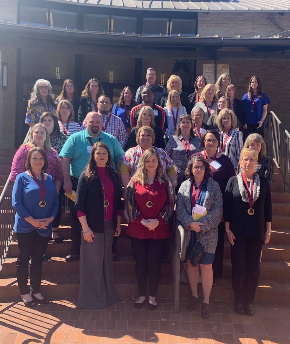 STEAM_MS's tweet photo. Mrs. Self was named a recipient of the Weatherford College Jack Harvey Academy of Exemplary Teachers today. Congratulations @self_steam16!  #bisdstandout https://t.co/tkBkGFz6yP