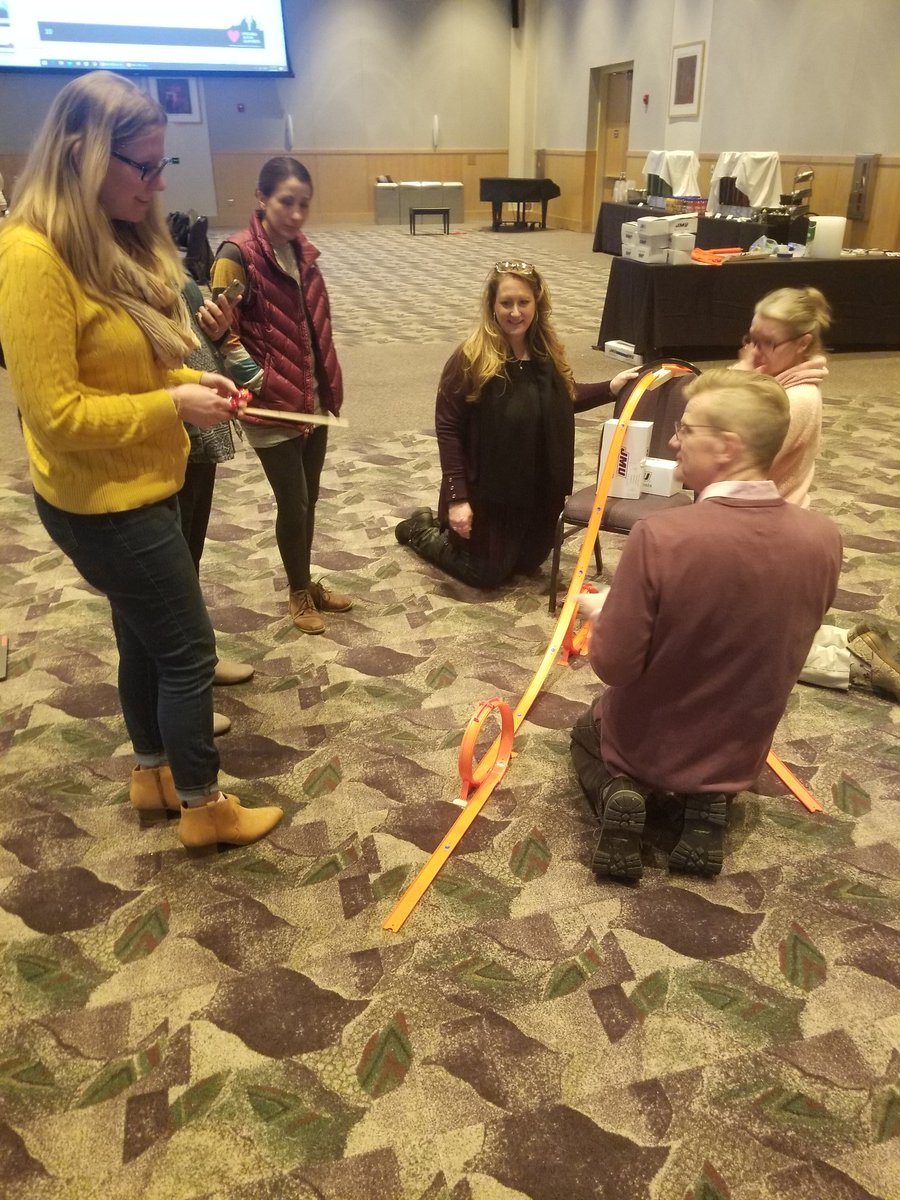 CCS_iSTEM's tweet photo. 3rd and 4th grade teachers elevate a common STEM activity using @Hot_Wheels #VA4STEM #vaisforlearners https://t.co/kAidS1tBPk