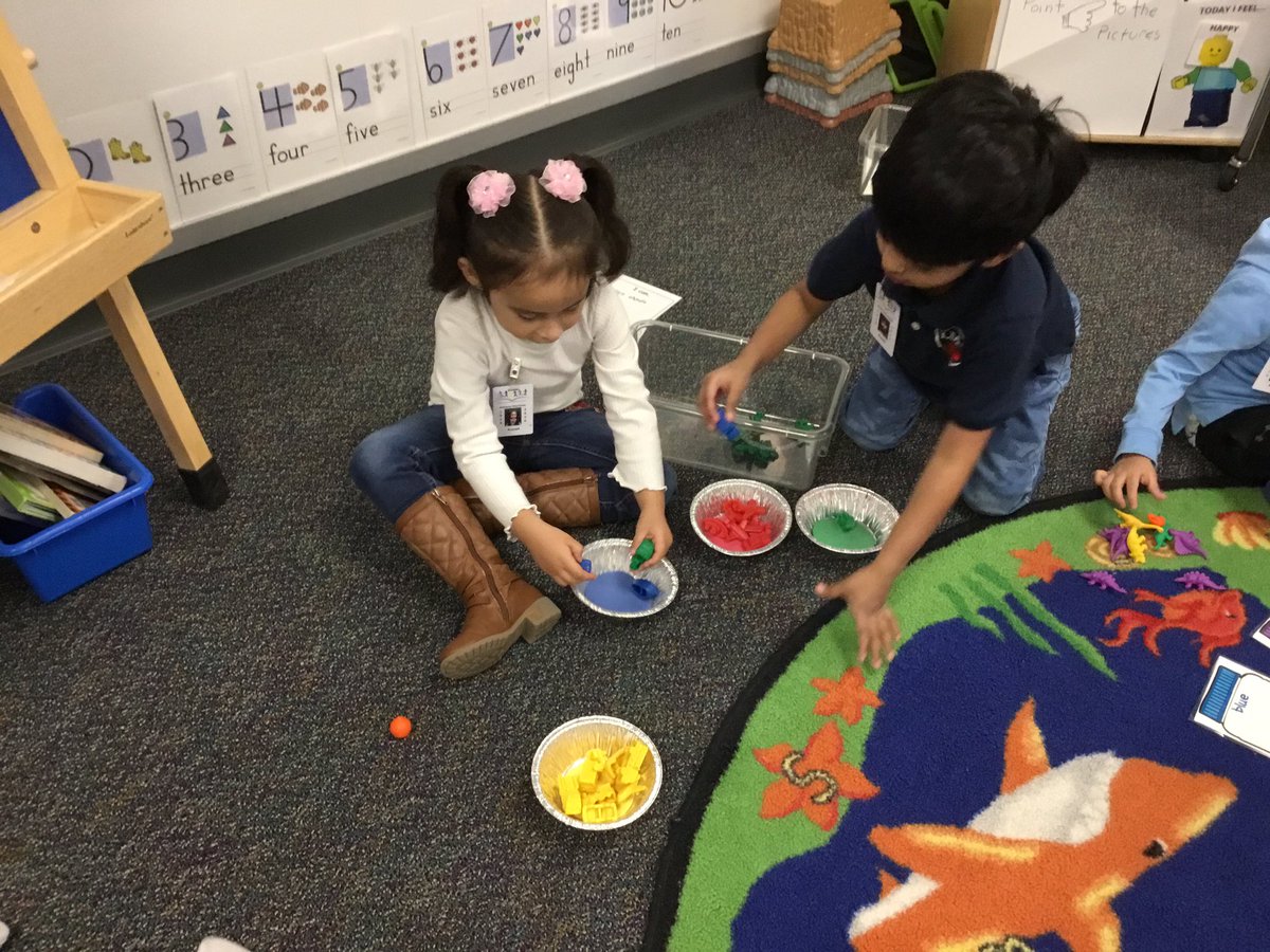 class_russell's tweet photo. Students sorting objects with partners.@class_russell FISD_ECS#ECSstory#ourFISDstory#friscofutureready#FISDlearns https://t.co/kp1YkrOATW