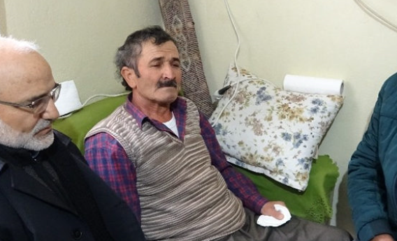 İdlib şehidinin babası Şuayip Tüzel oğluyla son konuşmasını anlattı.

İşte detaylar: bit.ly/2T8T8U0