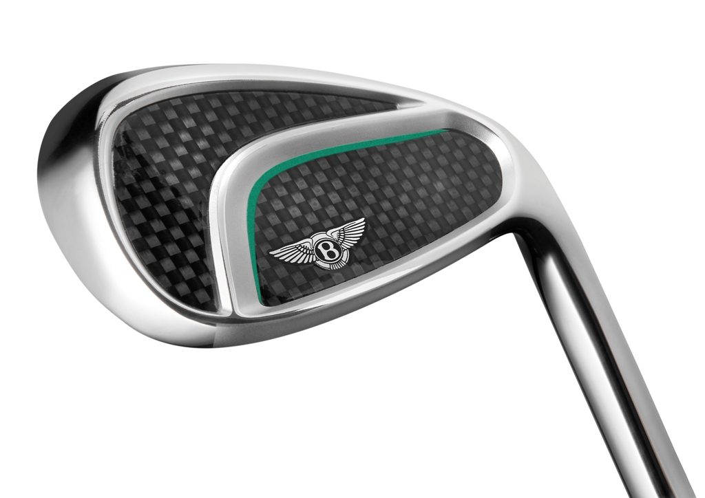 amsrus's tweet image. AMSRUS: Новая коллекция аксессуаров для гольфа от #Bentley 
amsrus.ru/2020/02/28/nov… #Golf #TechCollection