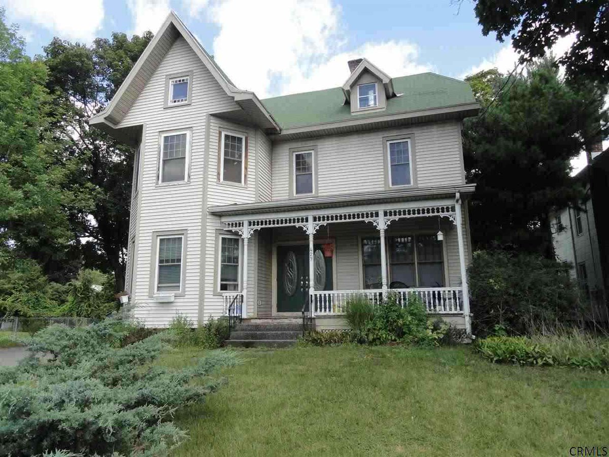 LeonLev93726330's tweet photo. I am looking for a renter on 427 KENWOOD AV #Delmar #NY  #realestate https://t.co/f3sAw3ZXsn https://t.co/qmsm0arioK