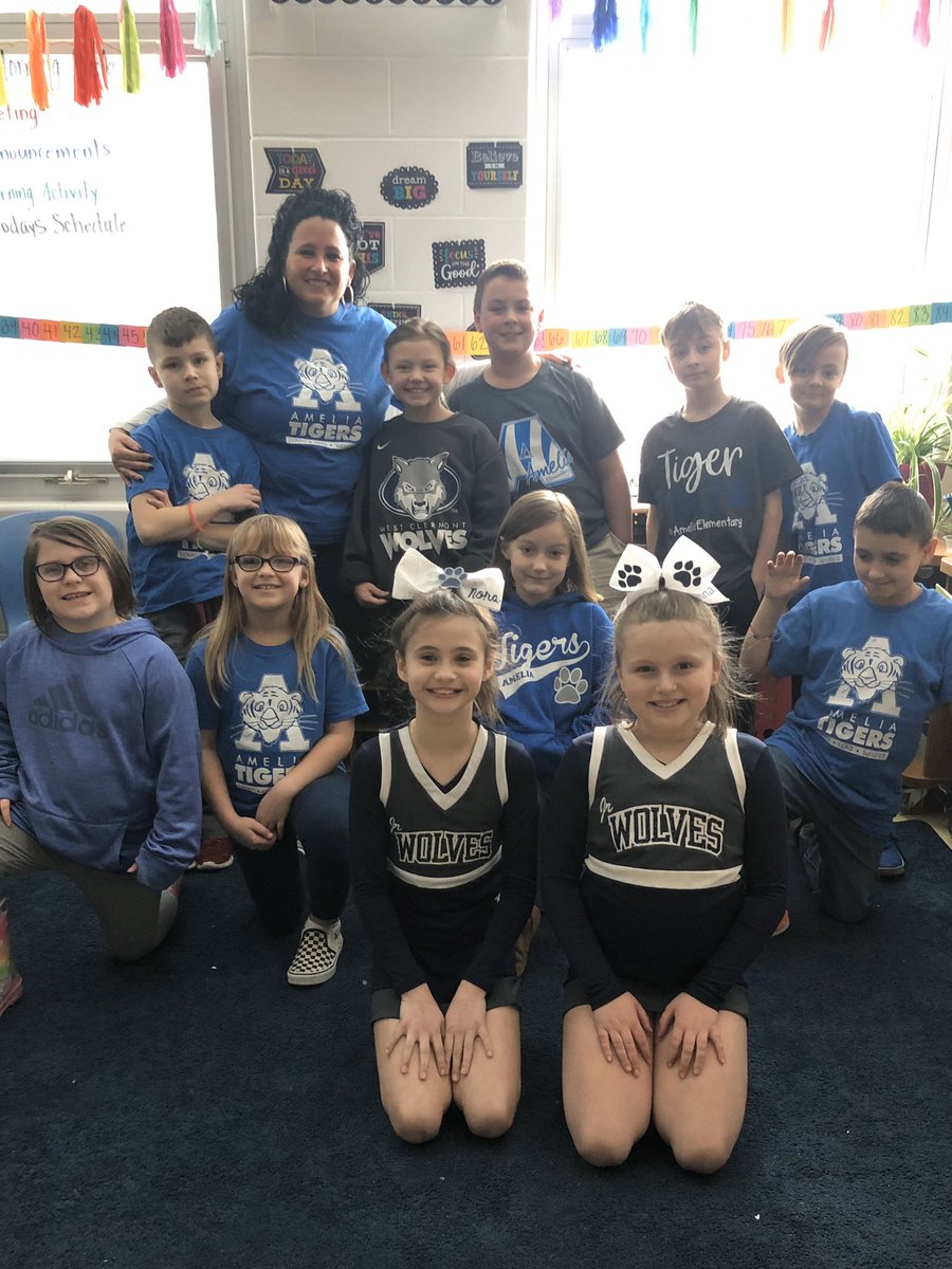 Spirit day!@ameliatigers #LoveWC <a href="/WestCler/">West Clermont Schools</a>