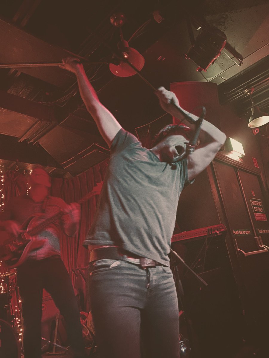 FactoryLoose's tweet image. get me wild.