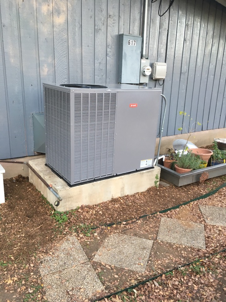 Does your HVAC company include duct cleaning and sanitization with a system install? With allergy season creeping up, a comfortable, clean home is key to keeping the whole family happy and healthy! bit.ly/2DhTbFs