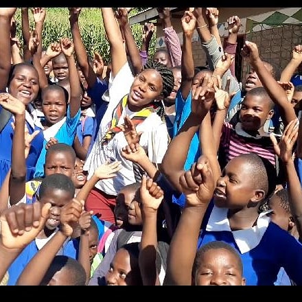 chikwatu_esther's tweet photo. Today at Namasimba primary school, we shared with the girls more about leadership, free being me and Gender based violence. We had fun and girls really learnt a lot. @wagggsworld @GirlGuidesMw
@UN_Women 
#100girlsproject
#freebeingme
#GBV
#impact https://t.co/uSntvNFkpn