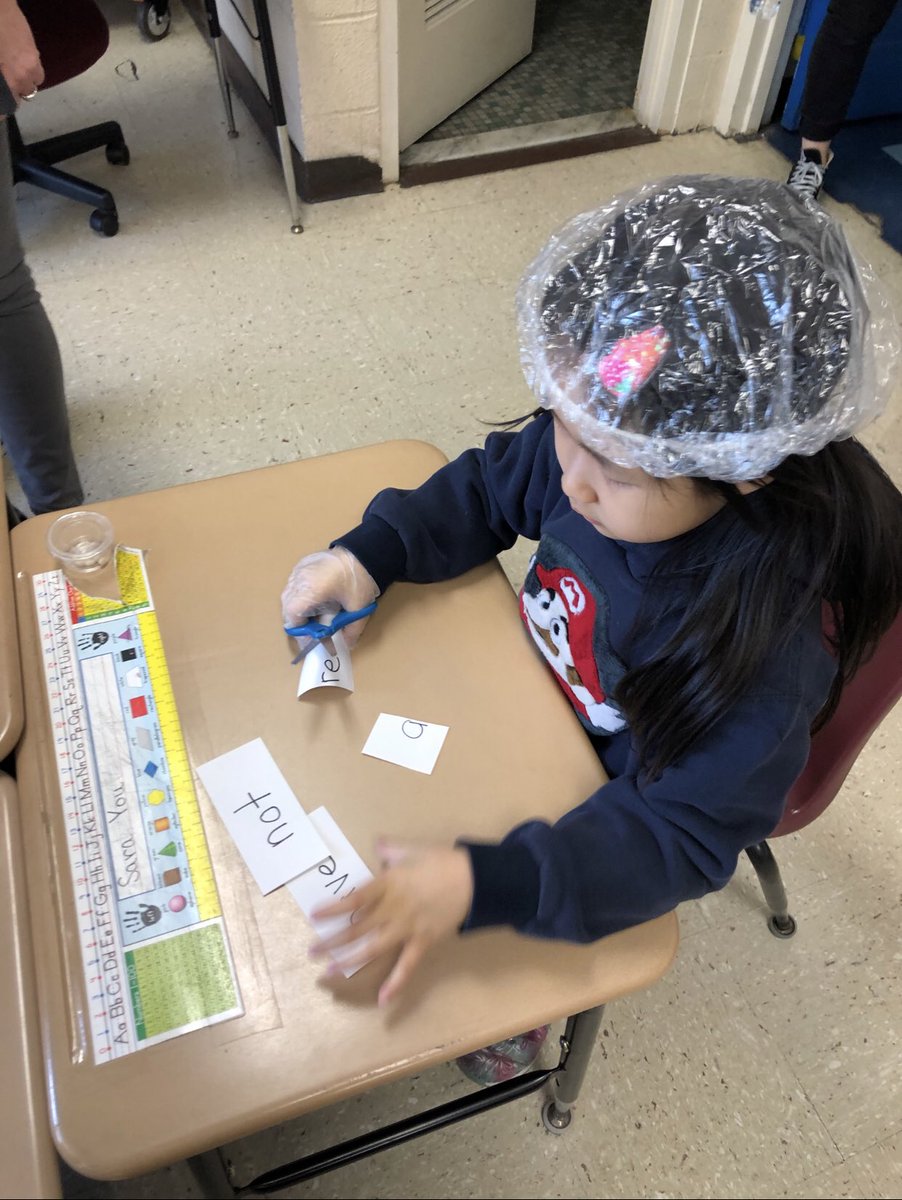 PalPkLindbergh's tweet photo. First grade doctors performed #ContractionSurgery #Lindbergh https://t.co/1vQcmIPGyN