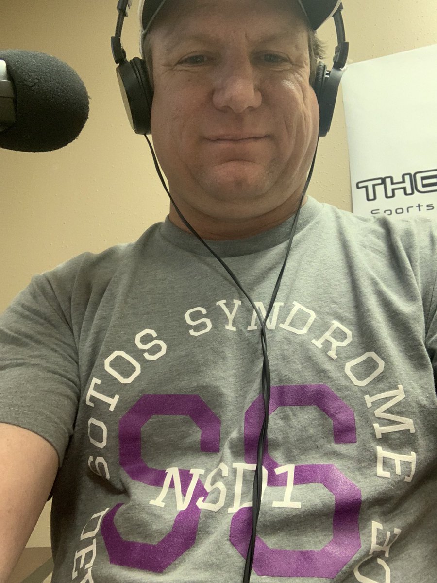 thehodgepack's tweet photo. I want to thank @ACU_CoachShaw for joining me this morning on @thehodgepack
We had a great time! Appreciate @casekeenum and @CoachGoldingACU @ACU_MBB for being our guests. Fun show and don’t forget to promote awareness #CarefortheRare #gracerocks #shoutformiller https://t.co/7t274KHkOQ