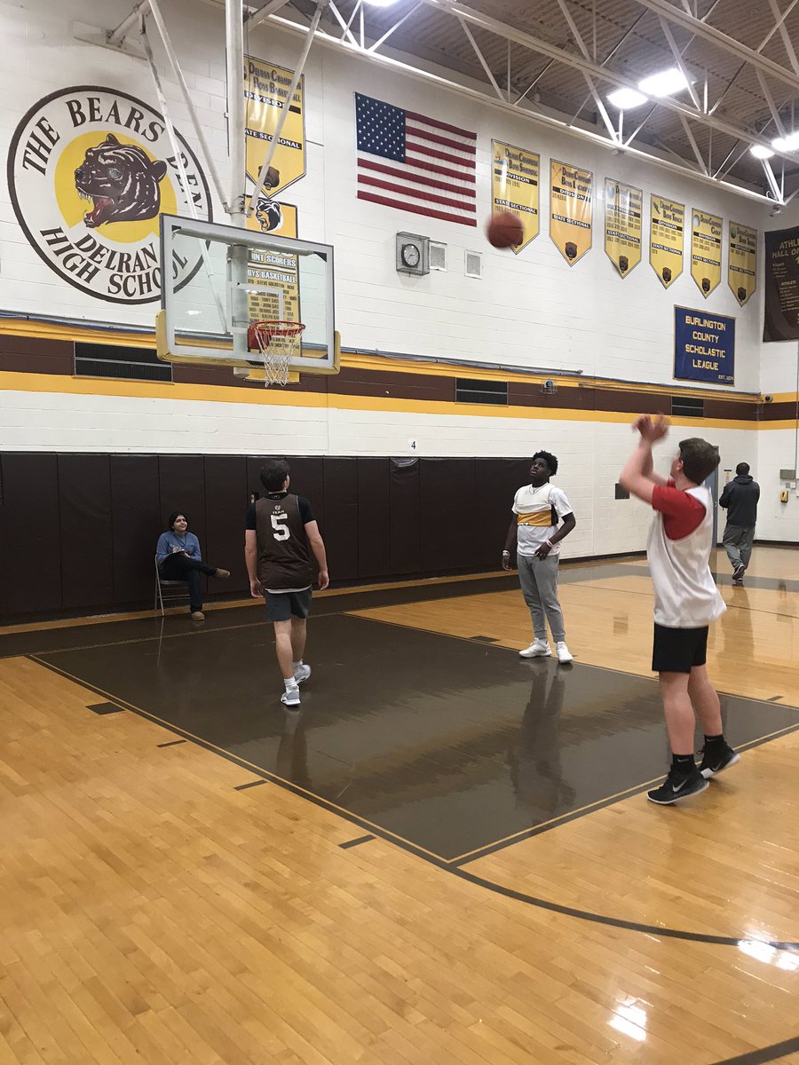 DelranBearsBB's tweet photo. Our 2020 #ShootAThon is underway! #DefendTheDen #BearsBball https://t.co/cJNgQRc79V