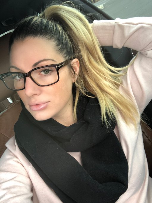 Errands with the mini. Finally, left the house this week. For the past 2 weeks, I&rsquo;ve been stuck inside<a href="/tag/postpartumcomplications"class="tags"><span>#postpartumcomplications</span></a>