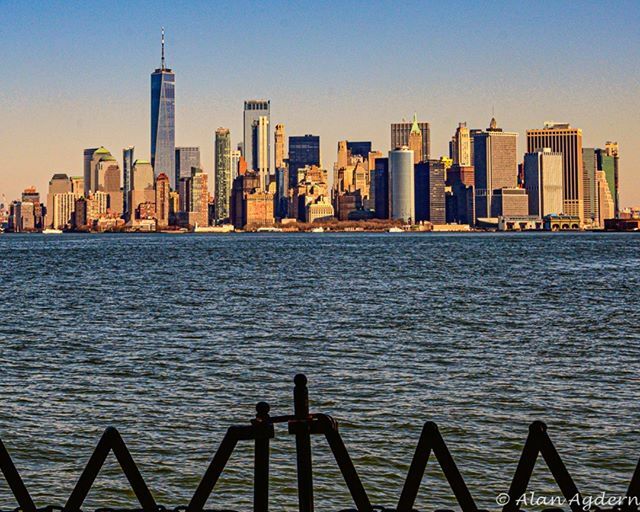 PhotoArtByAlan's tweet photo. New York City from the Staten Island Ferry. #nyc #statenislandferry #ny #nikon #z6 https://t.co/L9WRmJ5wiT https://t.co/FBN23av2Q5