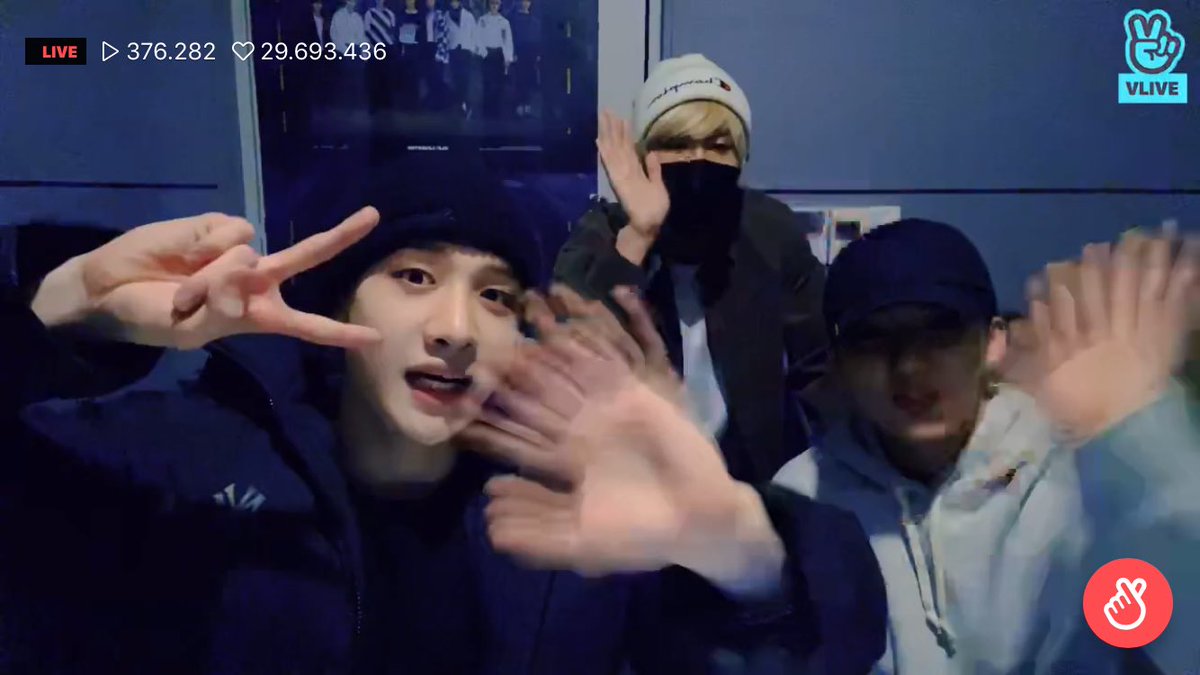 ♡ day 59 of 365 ♡ Chan!!!! I am so happy you did Channie’s room today  it made my day so much better  thank you for always caring and being here for us stays  i love you so much! (the last two screenshots i took live and i clearly suck at it)—  @Stray_Kids  #방찬