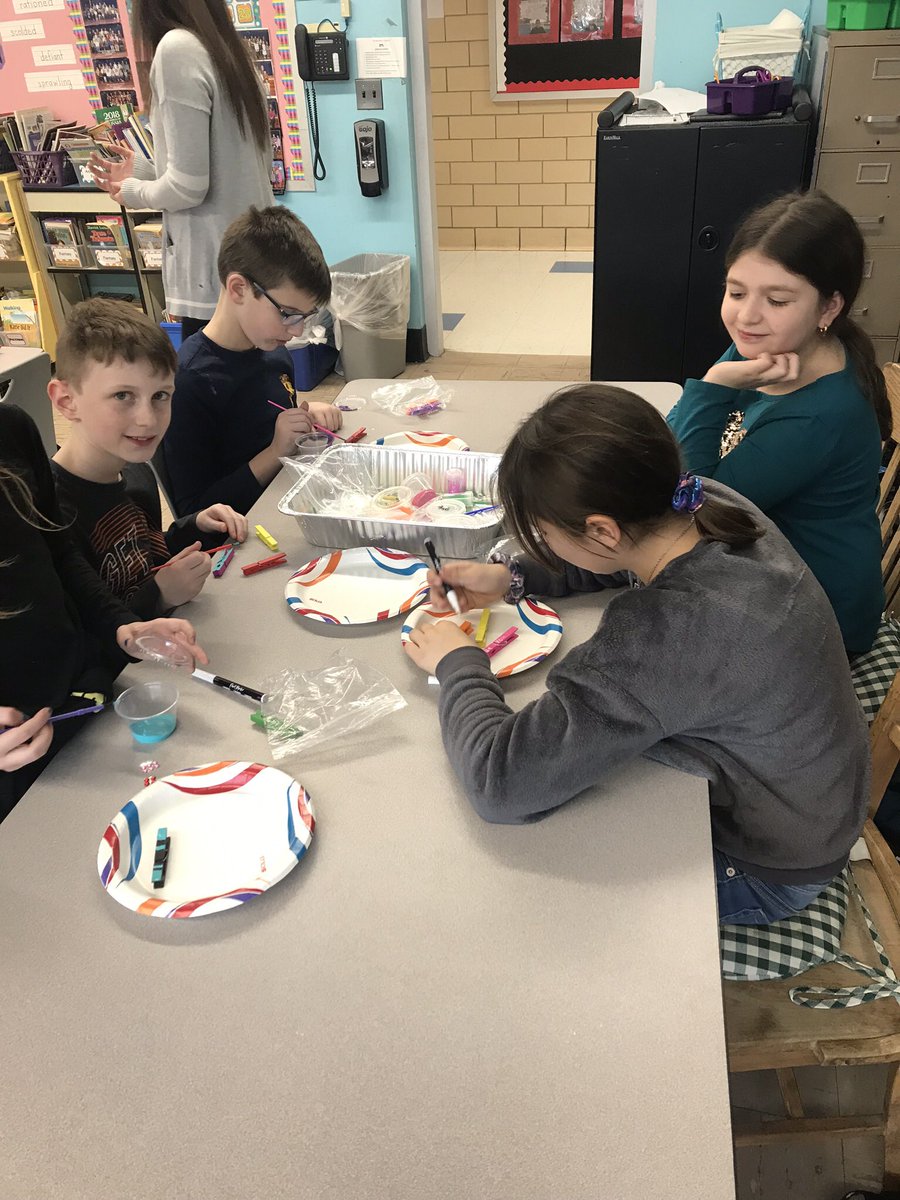 Big thank you to <a href="/dana_florio/">Dana Florio</a> for your awesome lesson with the 4th grade! Thank you!!! ❤️<a href="/MrsOsterBV/">Melissa Oster</a>