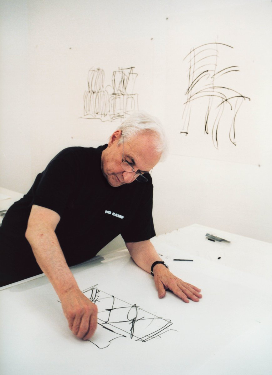 GeminiGEL's tweet photo. Happy Birthday to #FrankGehry!
#geminigel 

Frank Gehry working at Gemini G.E.L., 2003
Photograph © 2003 Sidney B. Felsen,

Frank Gehry
Puzzled #4, 2013 https://t.co/ki5UpLh8Gn