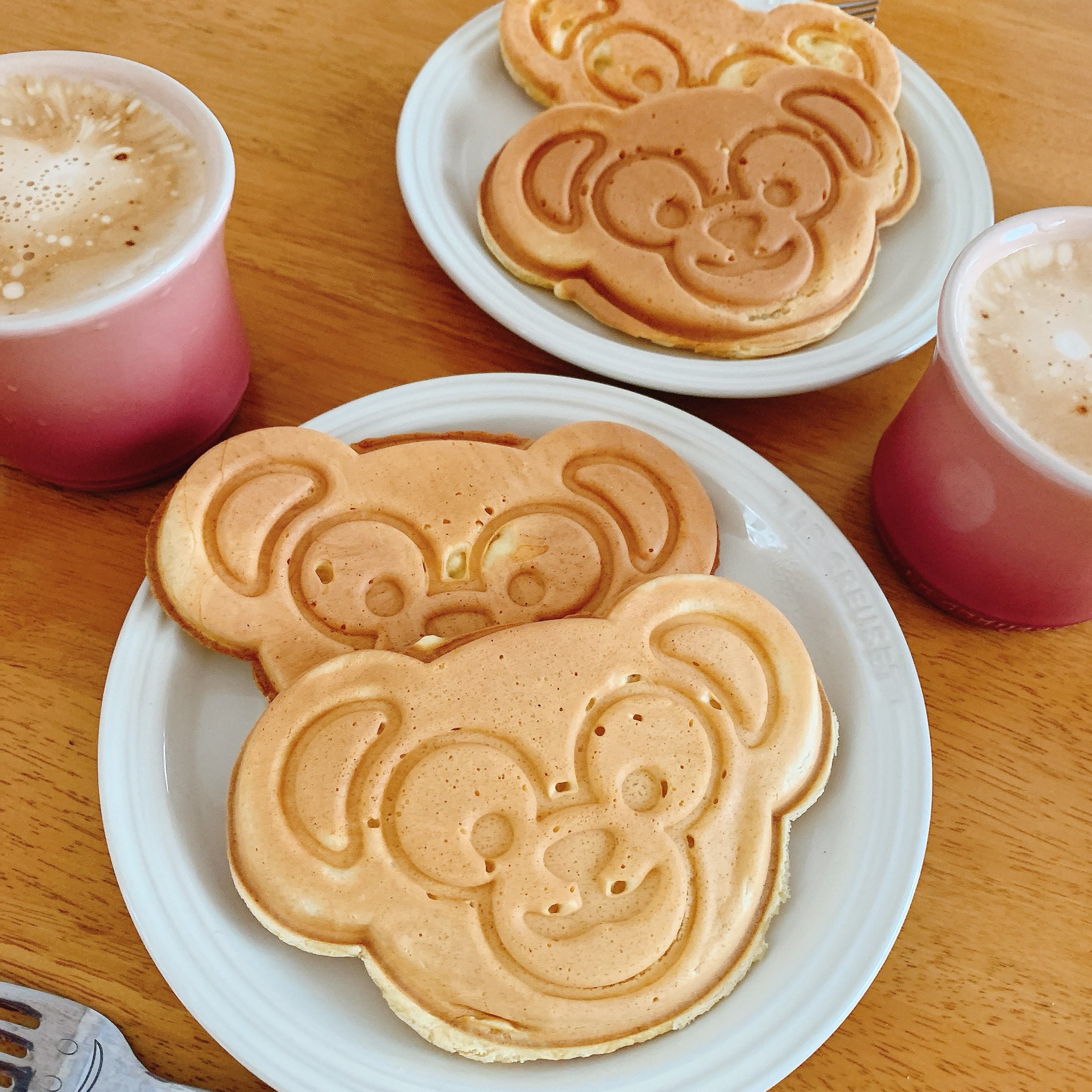 みる 今日の朝ごはんは ディズニーお土産 ダッフィーワッフル 可愛い ダッフィー ディズニー Duffy コッタ T Co Hamgksi0n3 Twitter