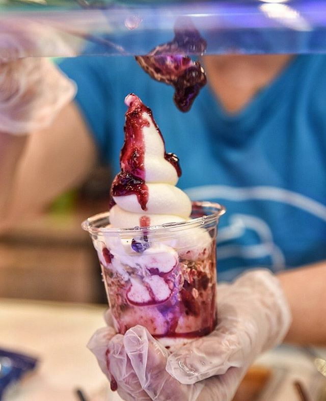 HappyShakecuc's tweet photo. 🍦¿Quieres más topping? Sundaes para alegrarte el alma. It's not a normal Shake it's a "Happy Shake".😎
⁣⁣
🚨¿Donde encuentras estas delicias? ⁣Justo a la entrada de📍El Mercado de Mall Plaza Buenavista 3 @mallplazabuenavista⁣⁣

⁣⁣#icecream  #foodphotography  #mallplaza… https://t.co/GwKtozW0rk
