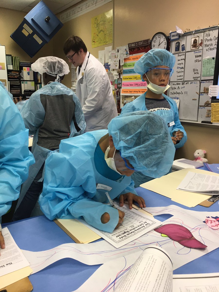 geek_sing_teach's tweet image. Be doctors. Be teachers. Be singers, engineers, and public servants. Whatever it is you do, just be your best. #scienceinC9 #surgerykids #opelikacityschools