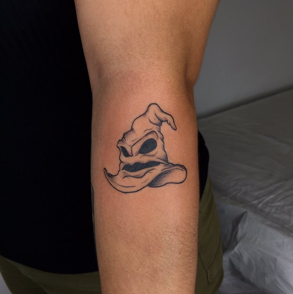 black_0oout's tweet photo. Eai galera tudo certo? Queria mostrar um pouco do meu trabalho para vocês, meu Instagram é tatto_blackout atendo em Balneário Camboriú - SC, se poderem dar um rt pra ajudar na divulgação ia ficar bem feliz, afinal é de tattoo que eu vivo, então obrigado desde já! https://t.co/4QG42w3u82