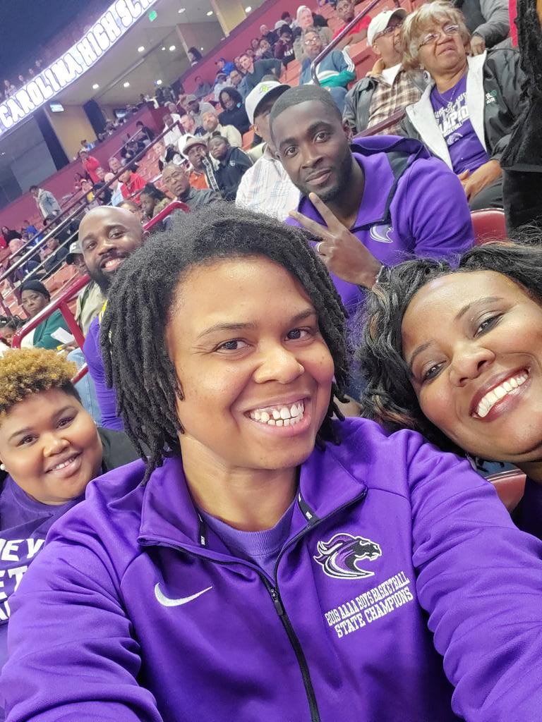 rvhs's tweet image. RT RT ms_fennell: rvhs is here and ready to cheer on RidgeViewHoops!! 🏀 #UpperState #NextLevel