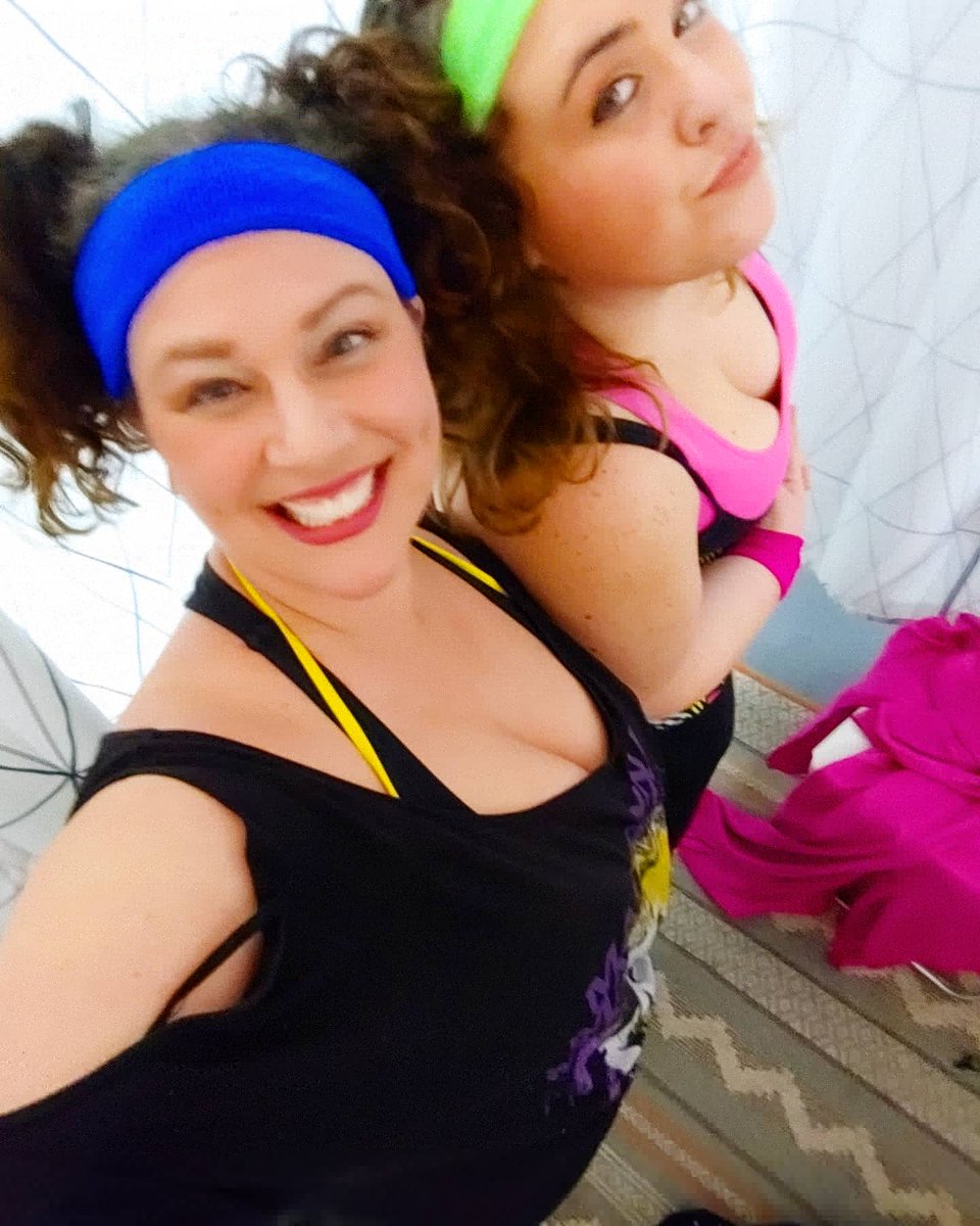 FatchComedy's tweet photo. On Friday we flex ๐ช #letsgetphysical #plussizepower @IAmDellanyPeace @Katiohearn https://t.co/yYmai1JD8w
