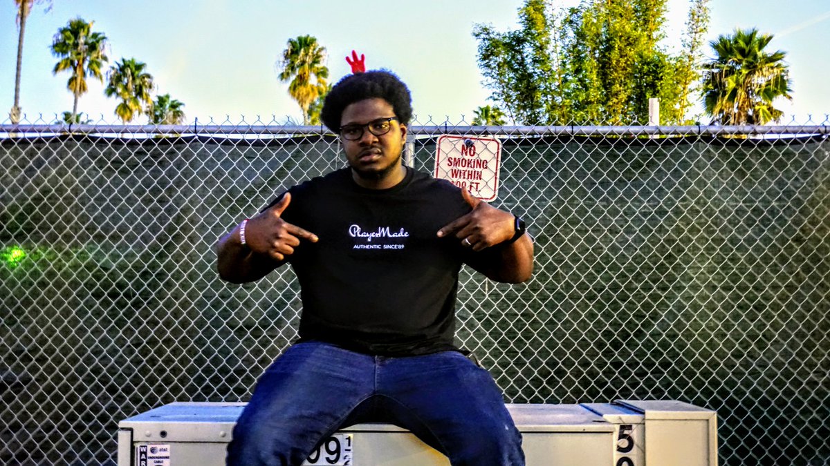 playermade89's tweet photo. We focused on building a community not making money ! #playermade #lifesagame #playitwell #streetwear #clothingbrand #la #hiphop #trap https://t.co/ijAmgVTdZ9