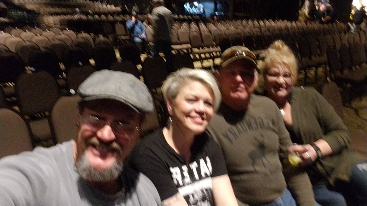 tattoomike11's tweet photo. Ready for the concert
#WinStarLive https://t.co/OBLCCxh8f1