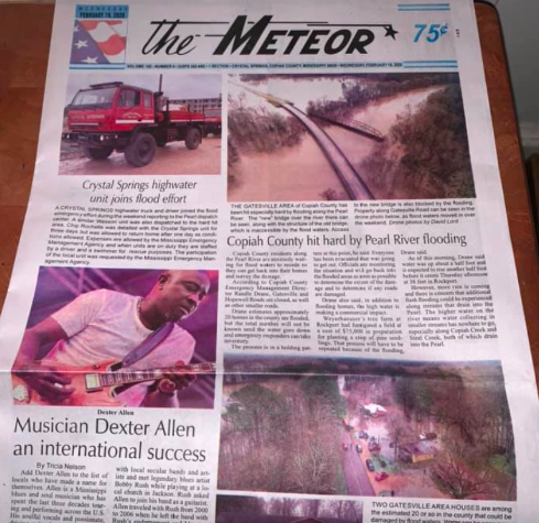 DexterAllen1's tweet photo. Front page of my hometown paper (The Meteor) “Crystal Springs” AND back page of my home County paper (Copiah County Courier)!! Big SHOUT OUT HOME TOWN!! #inthesameweek #dexterallen #crystalsprings #copiahcounty #classof88 #mississippi #blues #soul #dexterallen #music https://t.co/QBPRgq19O3
