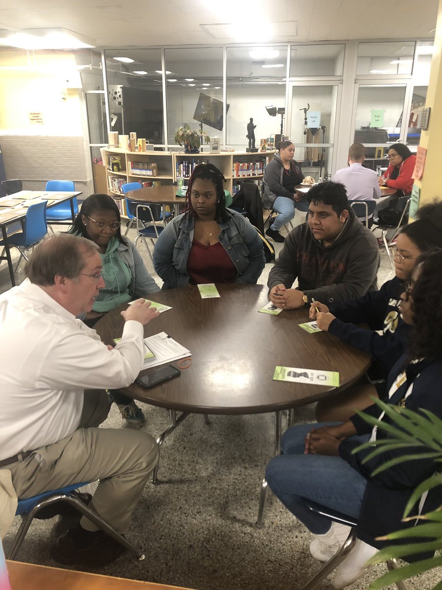 RHSCollegeAdv's tweet photo. Yesterday we had our 2nd Annual Scholarship Night. 

OVER 50 PEOPLE come out and learned more about getting money for school. This is more than ever before! I can’t explain how proud I am. Money moves were surely made last night! 🤑 @MakerSpace_RHS @RHSMs_King @ydstubblefield https://t.co/MzX4s32PXo