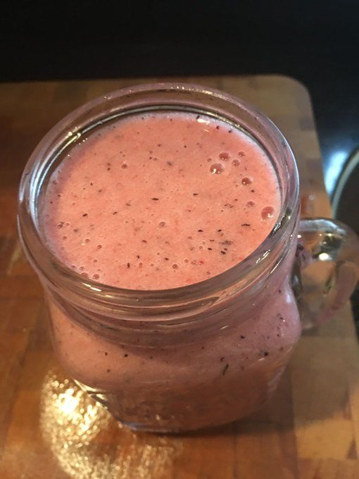 AcneSkinSite's tweet photo. Yummy Smoothie 😄  **Currently Drinking** 

5 Ice Cubes
1/2 Cup water
4-6 Strawberries Depends on Size 
Handful of Blueberries about 1 cup
1 Banana Cut into Pieces (You Can Use 2 If They are Small)

Blend all and enjoy Tastes Soooo Good https://t.co/Wju2mVClYg