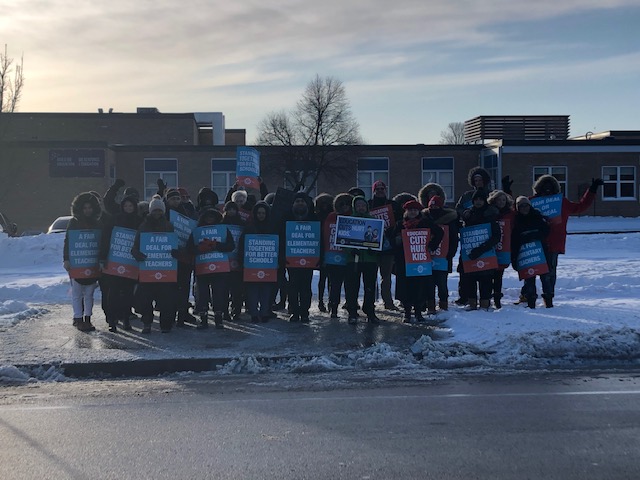 missfevery's tweet photo. I stand with these people as a UNITED FRONT protecting PUBLIC EDUCATION and what it represents....an EQUAL access to learning! #ETFOstrong #ClassSizeMatters https://t.co/4G3w6zzVfN