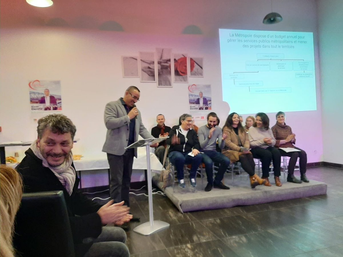 angevidal2020's tweet photo. Meeting ce soir aux côtés de Nacer Denfir et des candidat.e.s à l’élection métropolitaine sur la circonscription #rhoneamont 

#demainmetropole #citoyenne #solidaire #vaulxenvelin #decines #meyzieu #jonage https://t.co/VsW6oOL557