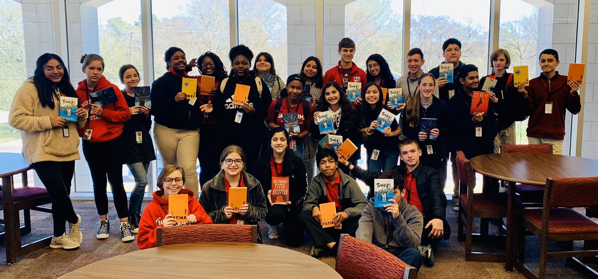 la_croix6's tweet image. Moore Mustang Project LIT is on 🔥🔥🔥 Insightful conversations about great literature with this bunch 😍 Cannot wait for hear their thoughts on this next month’s novels! @moorelibrary1 @mooretylerisd @ProjectLITComm #fw2 #livethebrandmoore #ProjectLIT #kidsdeservegoodbooks